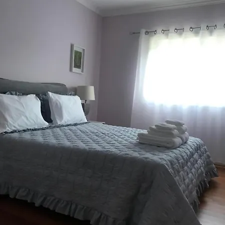Bed & Breakfast Camelias Guimaraes