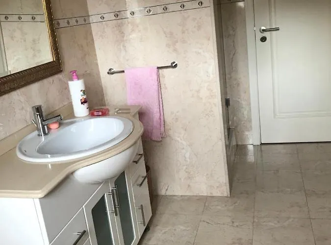 Camelias Bed & Breakfast *